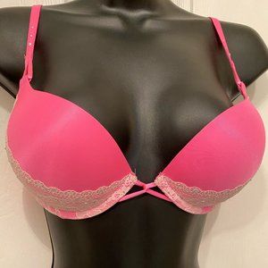 Victorias Secret Miraculous Plunge Satin Bra-32B